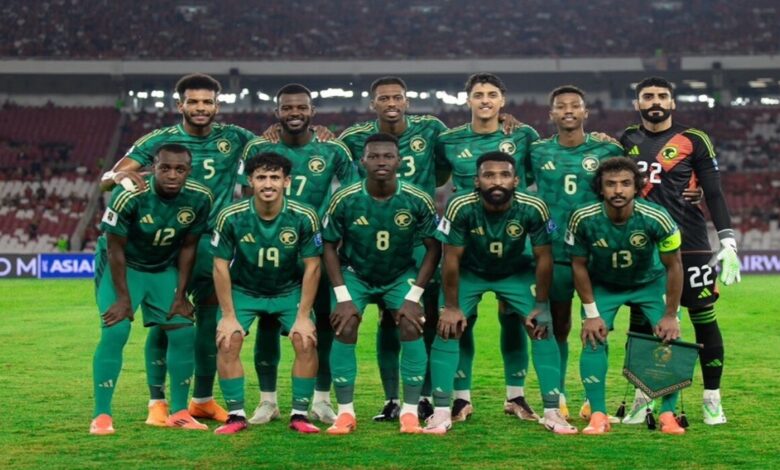 منتخب السعودية على حافة الهاوية بعد هزيمة مفاجئة 1 منتخب السعودية على حافة الهاوية بعد هزيمة مفاجئة
