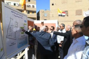 محافظ قنا يفتتح محطة رفع الصرف الصحى الفرعية بقفط بطاقة 3500 م³ يوميًا