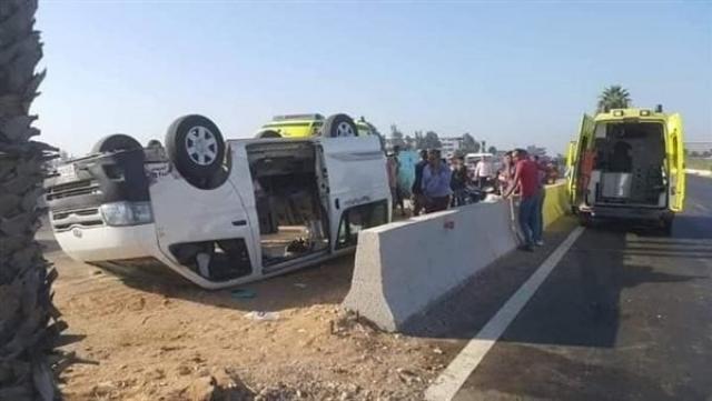 مصرع وإصابة 7 أشخاص فى انقلاب ميكروباص بالفيوم
