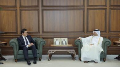 وزير الثقافة المصري يلتقي نظيره القطري ورئيس مجلس أمناء "متاحف قطر" في للدوحة