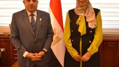 محافظ بورسعيد يستقبل مدير المجلس الإقليمي للسكان