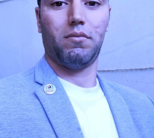 فإذا شئت في الدارين تسعد فأكثر من الصلاة والسلام على محمد 1 فإذا شئت في الدارين تسعد فأكثر من الصلاة والسلام على محمد