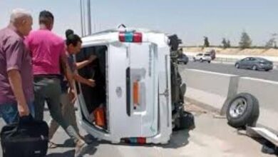 9 مصابين فى انقلاب ميكروباص على الطريق الصحراوي الغربي بالمنيا