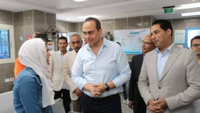 رئيس هيئة الرعاية الصحية يجري جولة تفقدية بمنشآت هيئة الرعاية الصحية في سيناء