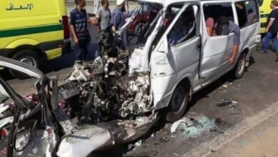 مصرع 3 أشخاص وإصابة 15 آخرين في  تصادم سيارة ملاكي وميكروباص بالفيوم