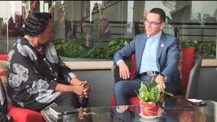 وزير الاستثمار والتجارة الخارجية يجتمع مع السيدة تشيليشي كابويبوي بقمة الكوميسا 1 وزير الاستثمار والتجارة الخارجية يجتمع مع السيدة تشيليشي كابويبوي بقمة الكوميسا