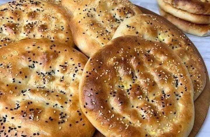 الخبز التركي الهش بالماء والدقيق فقط