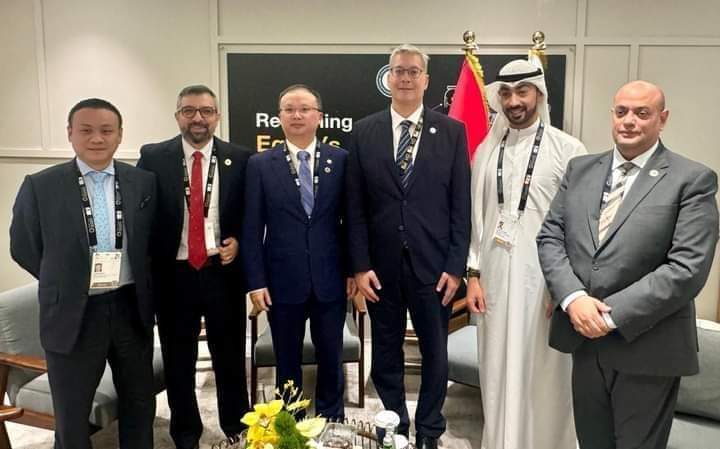 وزير البترول: يتابع مع الرئيس التنفيذي لمجموعة يونايتد إنرجي جروب موقف انشطتها فى مصر 1 وزير البترول: يتابع مع الرئيس التنفيذي لمجموعة يونايتد إنرجي جروب موقف انشطتها فى مصر