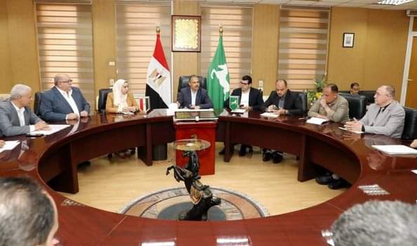 محافظ الشرقية يبحث الإستعدادات لإستقبال موسم زراعة محصول القمح موسم 2024/2025