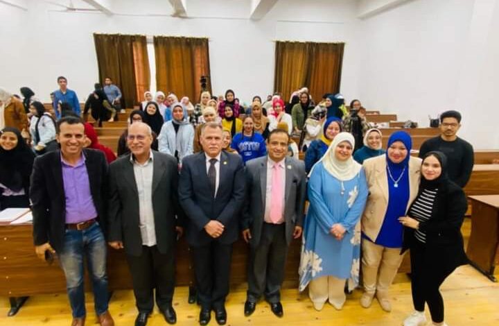 المبادرة الرئاسية بداية جديدة لترسيخ العمرية المصرية بكلية الإعلام وتكنولوجيا الاتصال  بالسويس