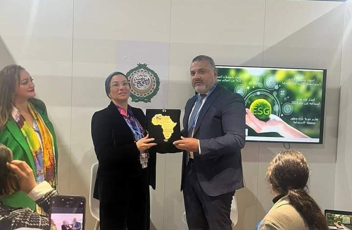 وزيرة البيئة تشارك في احتفالية توزيع جوائز مبادرة Africa Grows Green Awards لمعالجة تغير المناخ 
