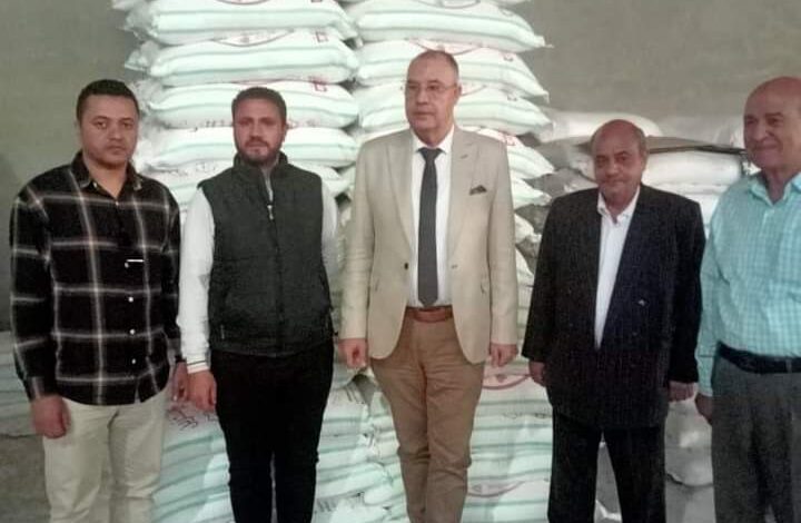 ضبط 3 طن مواد غذائية مجهولة المصدر خلال حملات تفتيشية بالزقازيق