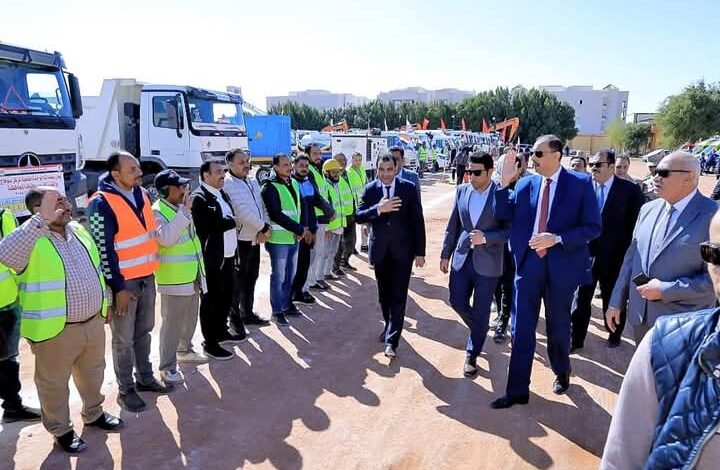 محافظ سوهاج يتفقد اصطفاف المعدات واستعدادات الوحدات المحلية لموسم الشتاء 1 محافظ سوهاج يتفقد اصطفاف المعدات واستعدادات الوحدات المحلية لموسم الشتاء