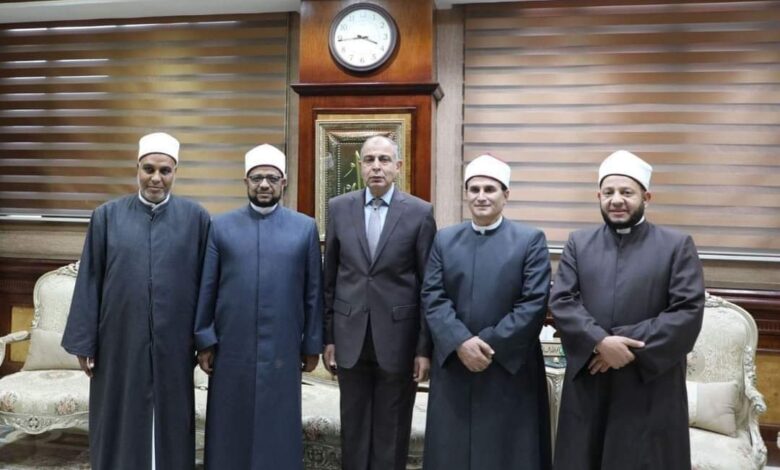 محافظ المنيا يستقبل الأمين العام لمجمع البحوث الإسلامية لبحث سبل التعاون فى مواجهة الارهاب 1 محافظ المنيا يستقبل الأمين العام لمجمع البحوث الإسلامية لبحث سبل التعاون فى مواجهة الارهاب