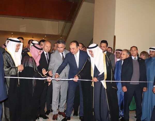 وزير قطاع الأعمال العام يفتتح فعاليات الأسبوع الكويتي ال15 في مصر  