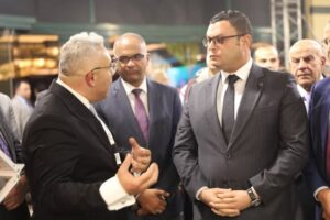 وزير الإسكان يفتتح المؤتمر الدولي للمركز القومي لبحوث الإسكان والبناء  