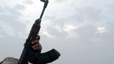 طلقة طائشة تودي بحياة عامل في اشتباكات مسلحة بـ أبوتشت