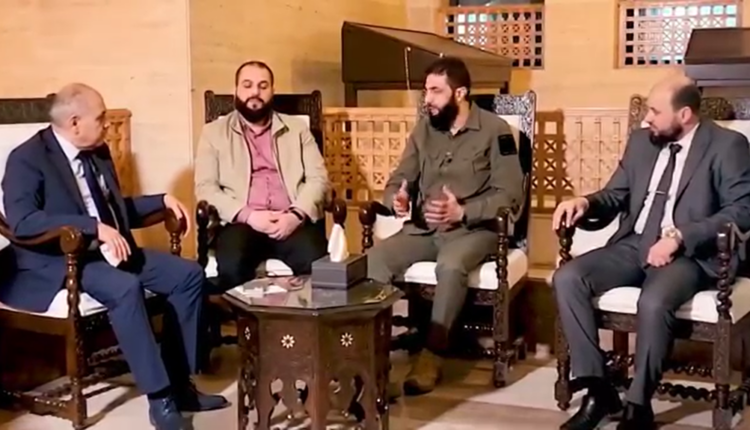 «حزب الأسد» يعلن دعم المرحلة الانتقالية في سوريا 1 «حزب الأسد» يعلن دعم المرحلة الانتقالية في سوريا