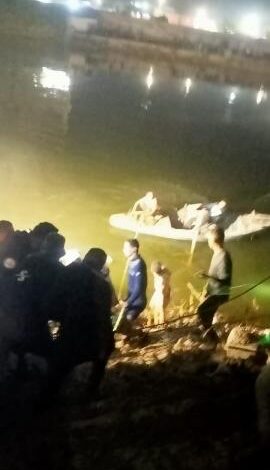 سقوط ميكروباص محمل بالركاب في ترعة الإبراهيمية بأسيوط 1 سقوط ميكروباص محمل بالركاب في ترعة الإبراهيمية بأسيوط