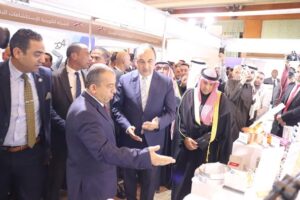وزير قطاع الأعمال العام يفتتح فعاليات الأسبوع الكويتي ال15 في مصر  