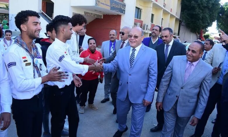 النعماني يشارك طلابه بمعسكر الجوالة والخدمة العامة والتشجير بجامعة سوهاج ضمن فعاليات الأسبوع البيئي 1 النعماني يشارك طلابه بمعسكر الجوالة والخدمة العامة والتشجير بجامعة سوهاج ضمن فعاليات الأسبوع البيئي