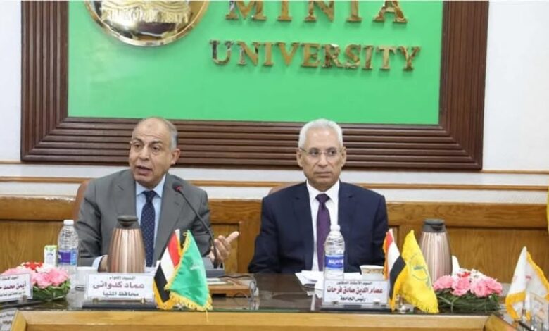 كدوانى يهنئ فرحات بمناسبة اختيار جامعة المنيا ضمن 42 جامعة مصرية 1 كدوانى يهنئ فرحات بمناسبة اختيار جامعة المنيا ضمن 42 جامعة مصرية