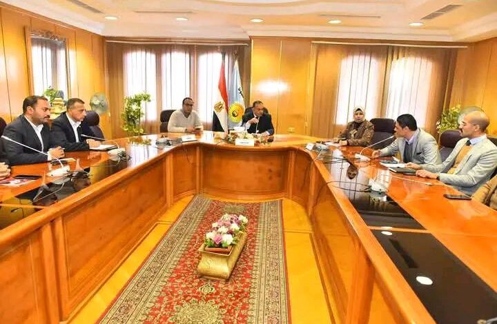 شباب ورياضة أسيوط تنظم لقاء حوارى بين محافظ أسيوط ومنسقي الكيانات الشبابية بالمحافظة