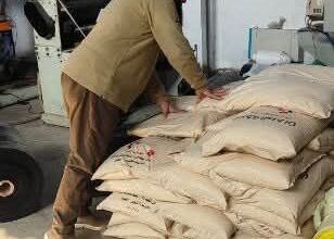 ضبط 10 طن أسمدة زراعية مجهولة المصدر خلال حملات تموينية بأبو كبير