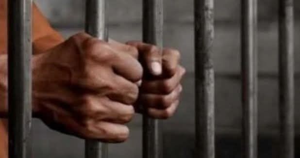 القبض على سائق ميكروباص لمضايقته طالبة فى القاهرة