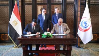 وزيرا الصحة والزراعة يشهدان توقيع بروتوكول لنقل تكنولوجيا اللقاحات والمستحضرات البيطرية