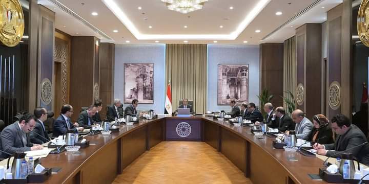 مدبولى يتابع موقف توفير الاحتياجات المالية لـ "الشراء الموحد" 