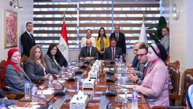 محافظ المنيا يشهد توقيع عقد إدارة وتشغيل مصنع تدوير ومعالجة المخلفات بتونا الجبل بمركز ملوي