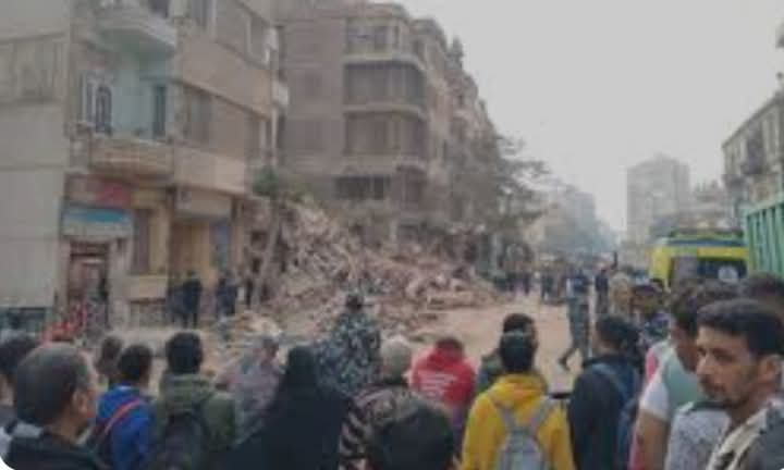 الصحة: إصابة 3 مواطنين ووفاة 8 آخرين في حادث إنهيار عقار بحي الوايلي 1 الصحة: إصابة 3 مواطنين ووفاة 8 آخرين في حادث إنهيار عقار بحي الوايلي