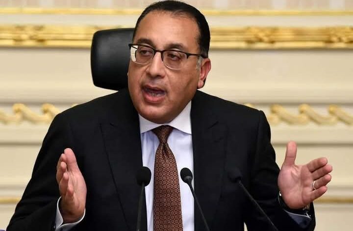 رئيس الوزراء يصل محافظة بورسعيد لبدء جولة تفقدية بعددٍ من المشروعات الصناعية والتنموية 1 رئيس الوزراء يصل محافظة بورسعيد لبدء جولة تفقدية بعددٍ من المشروعات الصناعية والتنموية