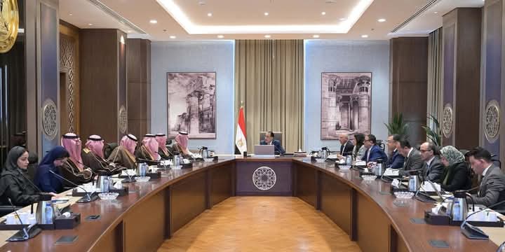 رئيس الوزراء يلتقي وزير الصناعة والثروة المعدنية السعودي والوفد المرافق له 1 رئيس الوزراء يلتقي وزير الصناعة والثروة المعدنية السعودي والوفد المرافق له