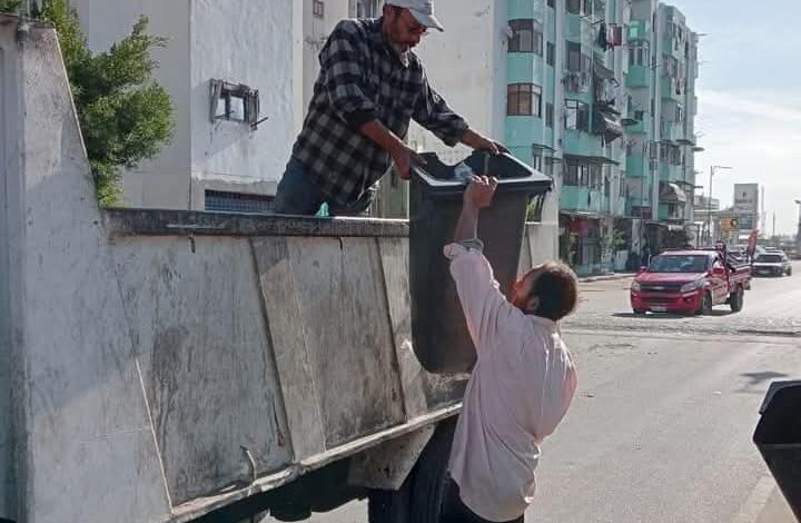 الأجهزة التنفيذية بأحياء الضواحي تكثف جهودها لتحسين خدمات النظافة ببور سعيد 
