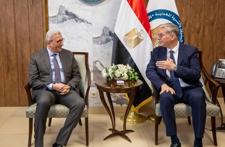 وزير البترول مقدم مشروع قانون تنظيم الهيئة المصرية العامة للثروة المعدنية 1 وزير البترول مقدم مشروع قانون تنظيم الهيئة المصرية العامة للثروة المعدنية