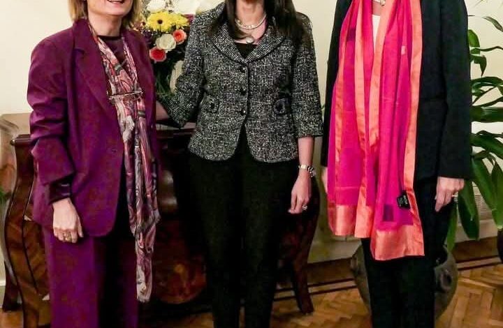 وزيرة التخطيط تبحث مع وفد بنك الاستثمار الأوروبي سبل تعزيز التعاون المستقبلي 1 وزيرة التخطيط تبحث مع وفد بنك الاستثمار الأوروبي سبل تعزيز التعاون المستقبلي