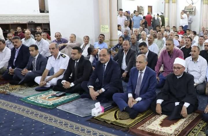 محافظ المنيا يتلقى تقريرًا عن إنجازات مديرية الأوقاف لعام 2024