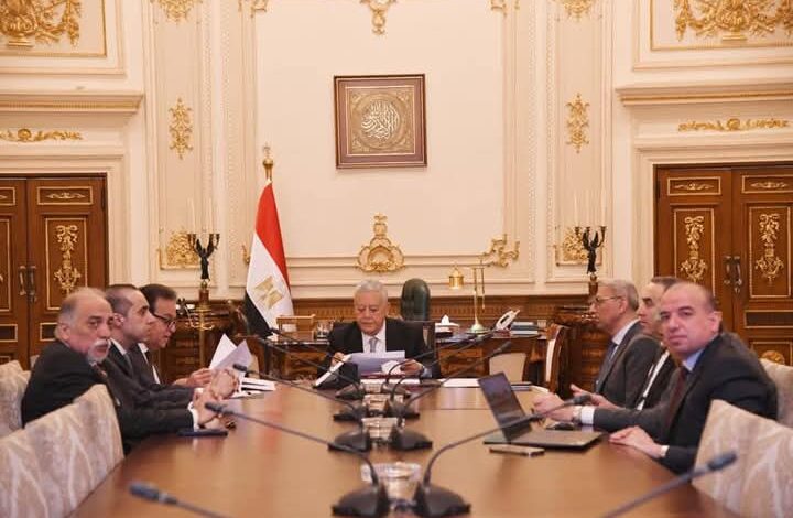 رئيس مجلس النواب يبحث قانون المسؤولية الطبية مع وزير الصحة