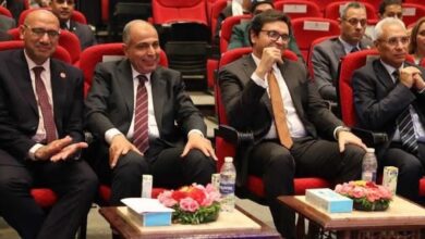 محافظ المنيا يتلقى تقريرًا عن جهود مديرية الثقافة خلال عام 2024