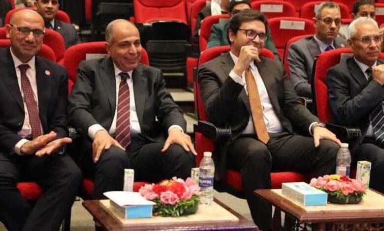 محافظ المنيا يتلقى تقريرًا عن جهود مديرية الثقافة خلال عام 2024 1 محافظ المنيا يتلقى تقريرًا عن جهود مديرية الثقافة خلال عام 2024