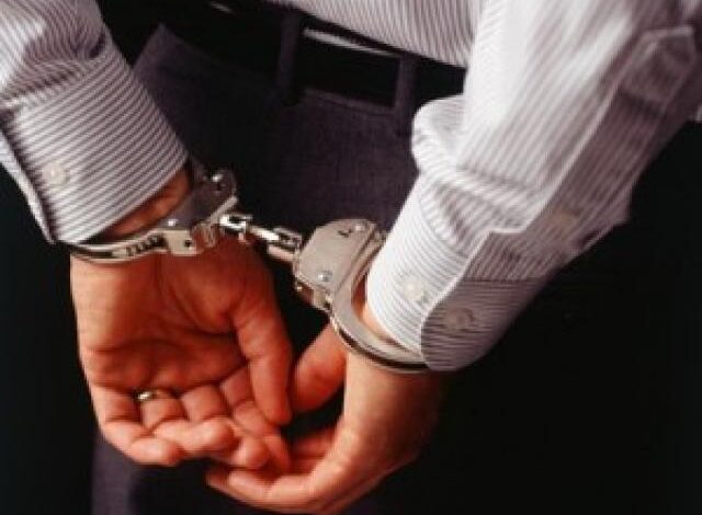 ضبط فنى صيانة محمول زعم سقوط صاروخ داخل أرض زراعية بأسوان 1 ضبط فنى صيانة محمول زعم سقوط صاروخ داخل أرض زراعية بأسوان