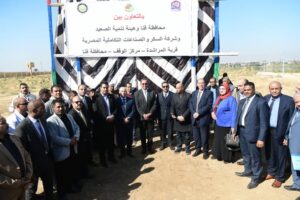 محافظ قنا ورئيس هيئة تنمية الصعيد يضعان حجر أساس محطة إنتاج شتلات القصب بقرية المراشدة 3 محافظ قنا ورئيس هيئة تنمية الصعيد يضعان حجر أساس محطة إنتاج شتلات القصب بقرية المراشدة