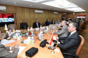 محافظ قنا يبحث مع رئيس هيئة المثلث الذهبي سبل تعزيز الاستثمار وتنمية المنطقة الاقتصادية 3  محافظ قنا يبحث مع رئيس هيئة المثلث الذهبي سبل تعزيز الاستثمار وتنمية المنطقة الاقتصادية