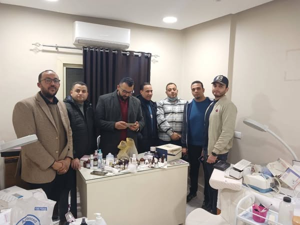 ضبط سيدة حاصلة على بكالوريوس اقتصاد تنتحل صفة طبيبة جلدية بسوهاج