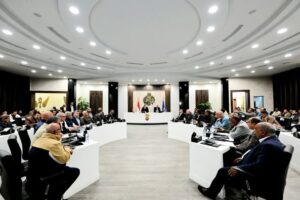 وزير الإسكان يعلن عن خطة عاجلة لمجموعة من الحلول المقترحة لعدد من المناطق بمدينة أسوان  