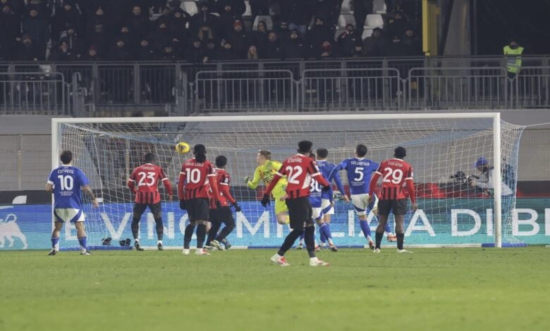 ميلان يقلب الطاولة على مضيفه كومو في الدوري الإيطالي 1 ميلان يقلب الطاولة على مضيفه كومو في الدوري الإيطالي