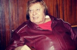 صلاح ينعى المعلق الرياضي المصري ميمي الشربيني 2 صلاح ينعى المعلق الرياضي المصري ميمي الشربيني