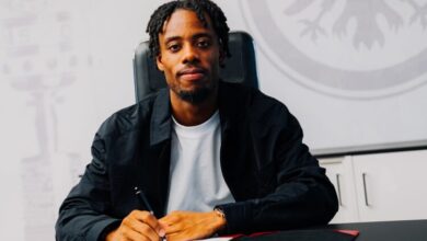 آينتراخت فرانكفورت يتعاقد مع الفرنسي واهي بديل مرموش